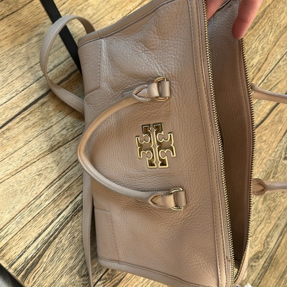 Tory Burch Britten blush pink handbag - Picture 5 of 7